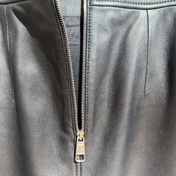 Hugo Boss Selrita Lamb Leather Pencil Skirt – Size 0 - Picture 3 of 4